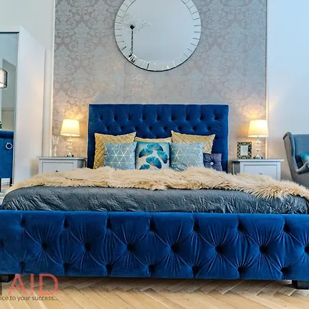 Blue Fountain Design - Hostaid * Boedapest