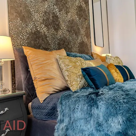 Blue Fountain Design - Hostaid