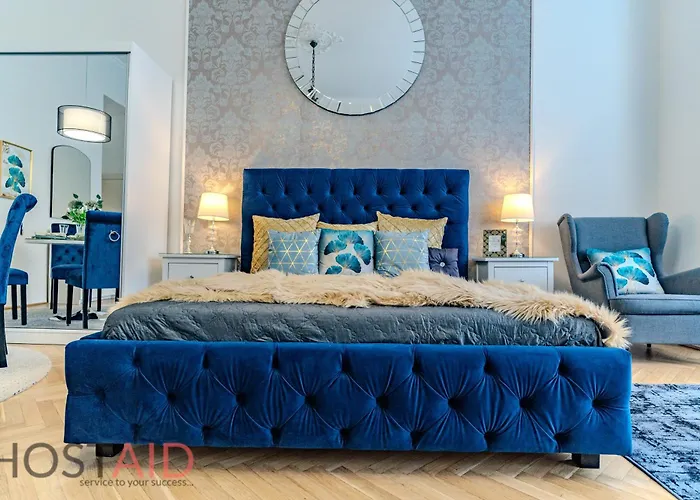 Blue Fountain Design - Hostaid * 布达佩斯
