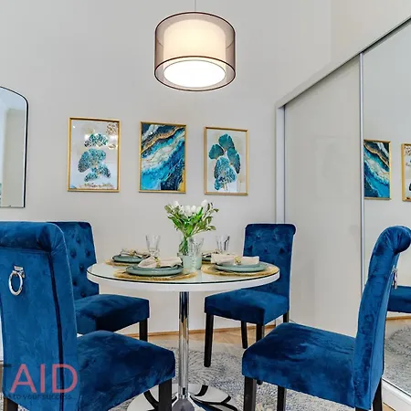 Blue Fountain Design - Hostaid *